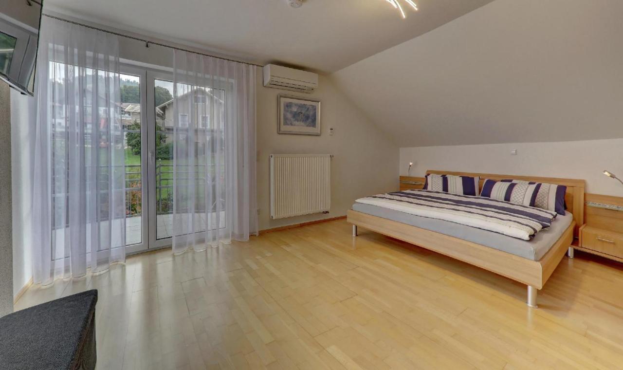 Ferienwohnung Staffelberg Хауценберг Екстериор снимка